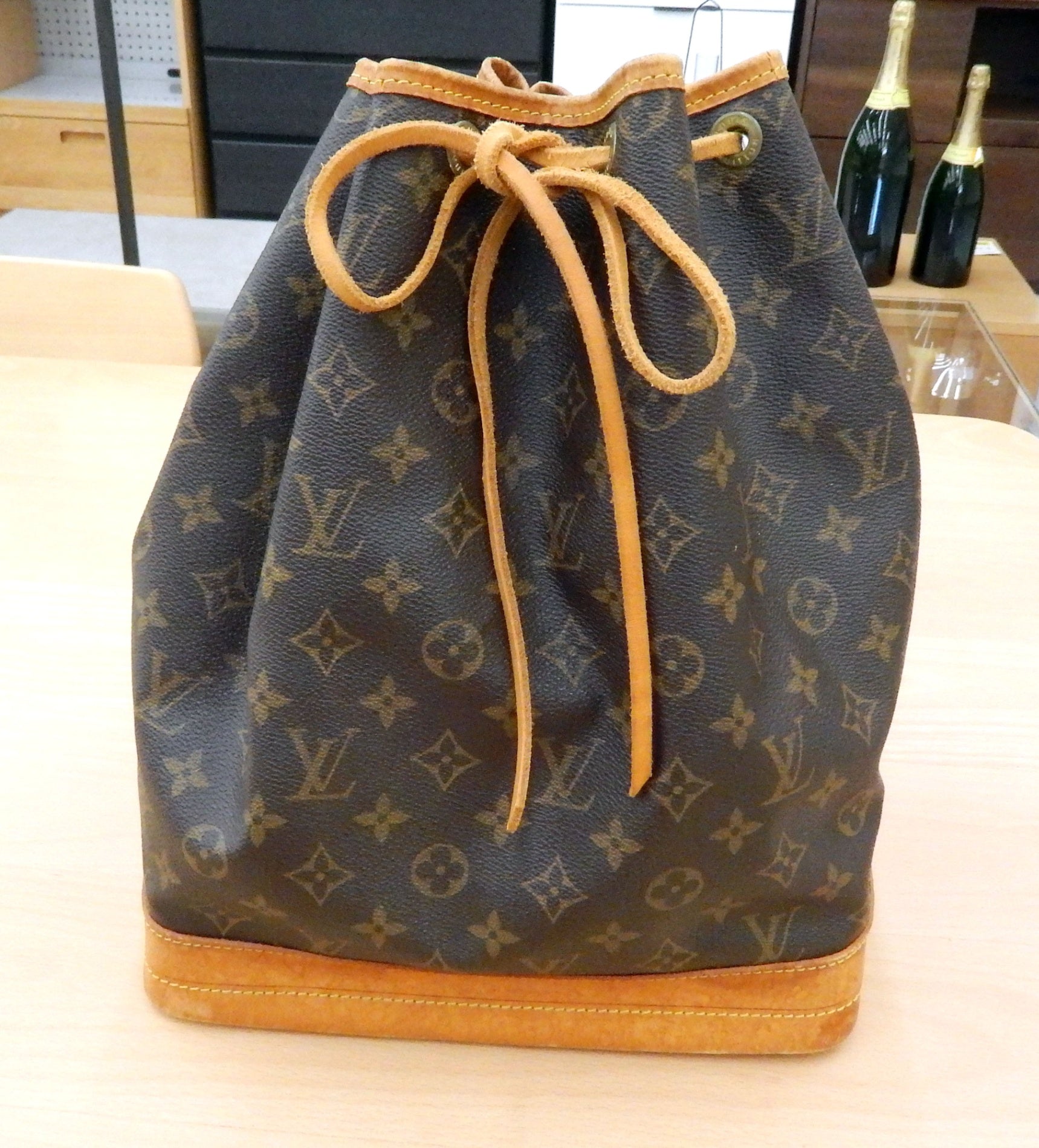 LOUIS VUITTON/ルイヴィトン モノグラム ショルダーバッグ ノエ M42224 - 安心保証・業界最安値の販売 福助
